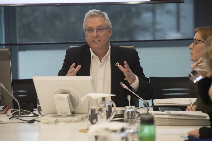 José Ignacio Asensio, diputado de Medio Ambiente, en la comparecencia. (Juan Carlos RUIZ | FOKU)