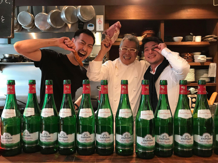 Txotx denboraldia abiatu dute Japonian. (Osakako Ama-Lur jatetxea)