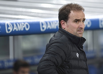 Arrasate confía en los suyos para sacar adelante el encuentro frente al Espanyol. (Jon URBE/FOKU)