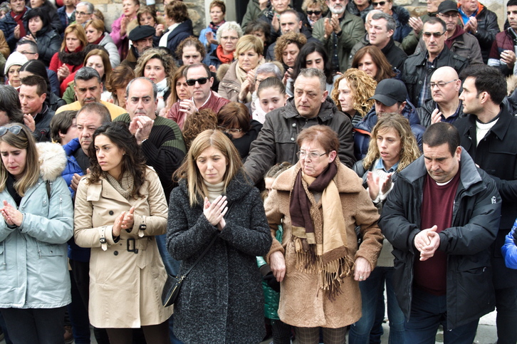 Concentración en Zalla en recuerdo a Joaquín Beltrán y Alberto Sololuze. (FOKU)