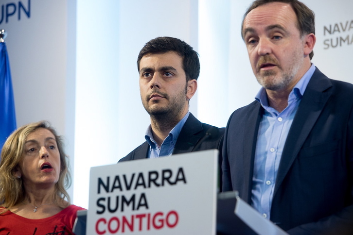 Gonzalo Fuentes y Javier Esparza, en la comparecencia de hoy en Iruñea. (Iñigo URIZ/FOKU)