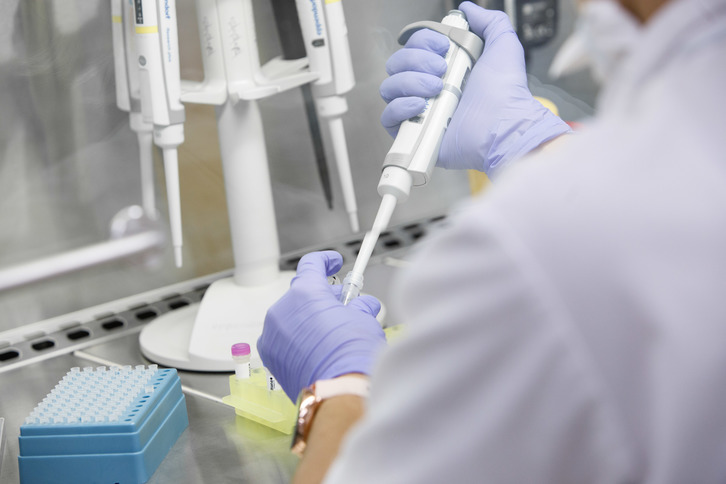 Koronabirusaren froga, Iruñeko ospitalean. (Nafar Gobernua)