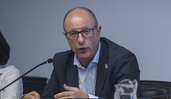 El consejero Gimeno descarta, por el momento, el cierre de los colegios en Nafarroa.