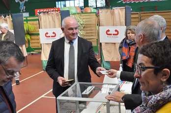 Jean-Francois Irigoyen, Donibane Lohizuneko hautagaiak iragarri du ez duela aliantzarik eginen bigarren itzuliari begira. ©Guillaume Fauveau