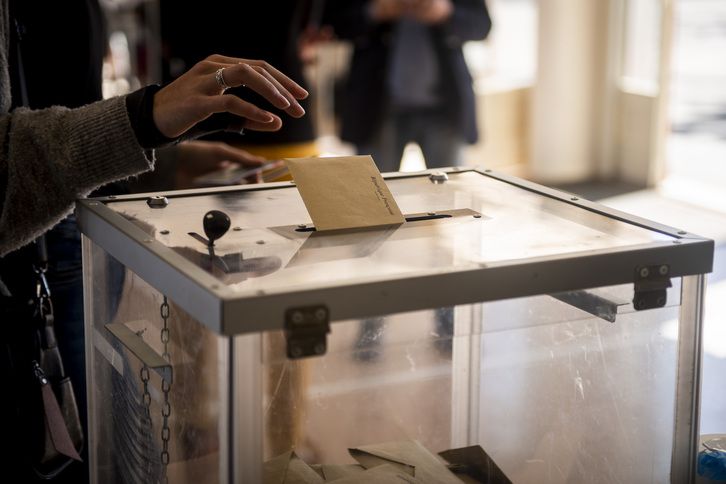 El 15M decidió el gobierno de 142 ayuntamientos en Iparralde, que sin embargo no se constituirán de momento. (Guillaume FAUVEAU)