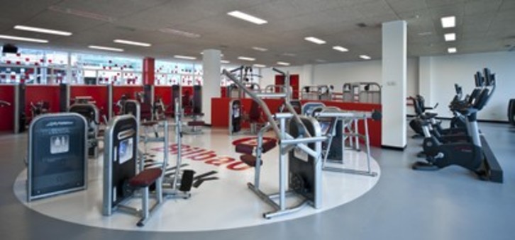 Polideportivo de San Inazio. (Bilbao Kirolak).
