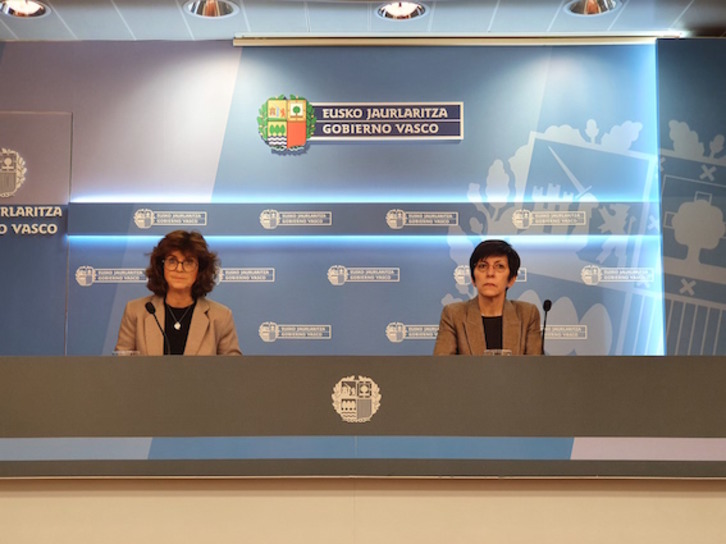 Las consejeras de Salud y Seguridad, Nekane Murga y Estefanía Beltrán de Heredia. (IREKIA)