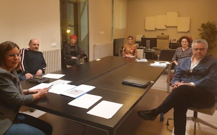 Imagen de la reunión del Ejecutivo navarro con las asociaciones de residencias de mayores. (GOBIERNO DE NAFARROA)