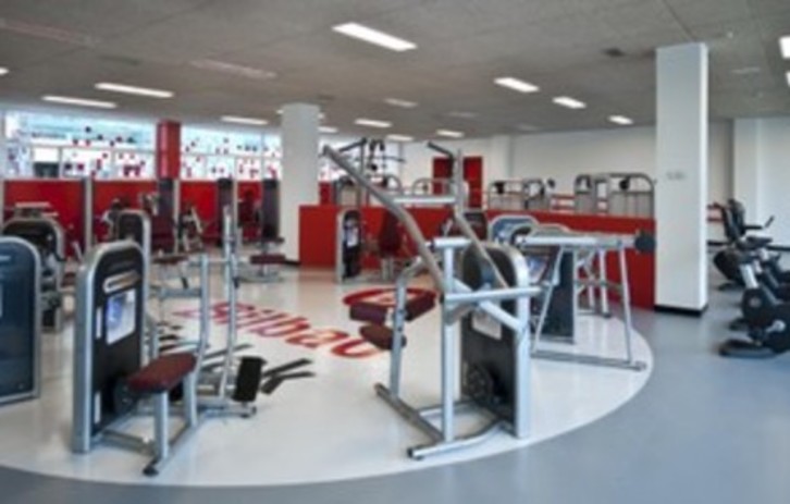 Polideportivo de San Inazio. (Bilbao Kirolak).