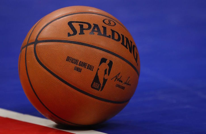 Balón de la NBA. (Gregory SHAMUS / AFP)
