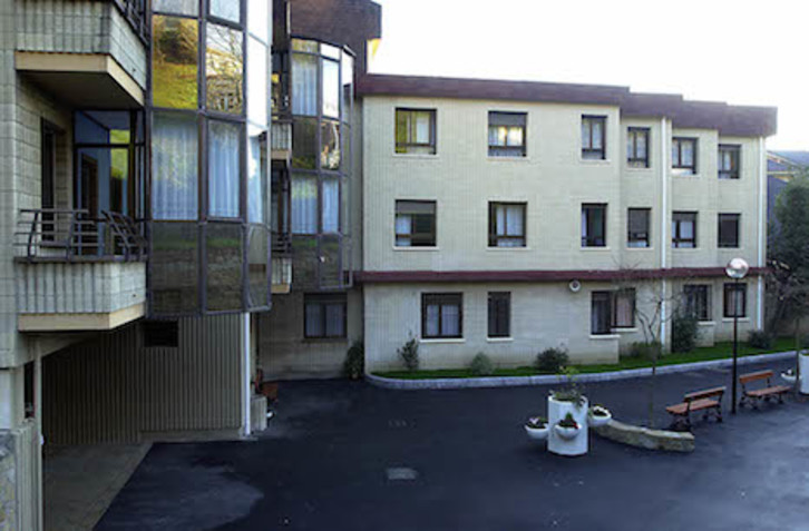 Residencia Santa Ana, en la localidad de Zarautz. (Imanol OTEGI/FOKU)