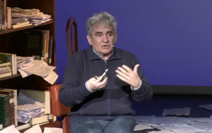 Lehenengo bi solasaldiak jada ikus daitezke, tartean Oskar Alegria eta Bernardo Atxagarena. (NAIZ)