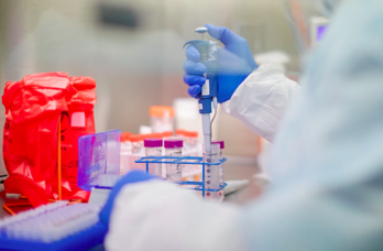 Des tests de dépistage du Covid-19 vont être proposés au personnel du secteur médico-social dans le département.