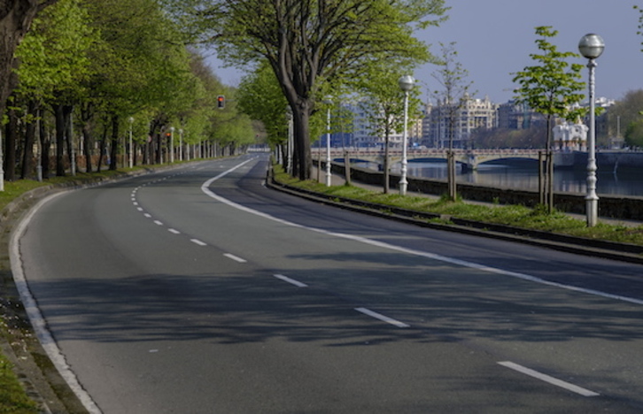 Calles vacías en Donostia. (Jon URBE/FOKU)