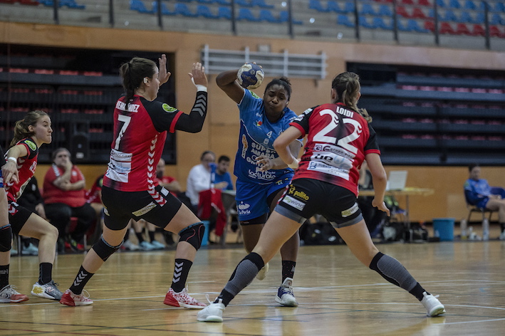 La División de Honor femenina de balonmano finalizará como máximo el 30