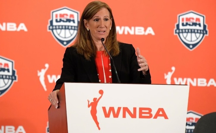 La Comisionada Cathty Engelbert ha anunciado que se retrasa sine die el inicio de la WNBA, prevista para el 15 de mayo. (GARA)