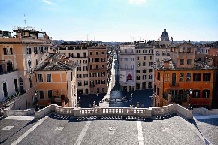 Calles desiertas en Roma, Vía dei Condotti. (Alberto PIZZOLI / AFP)