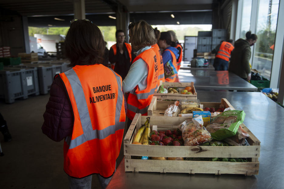 Les denrées alimentaires ne font pas défaut. Au mois de mars, environ 70 tonnes ont été distribuées sur le réseau basque. © Guillaume Fauveau