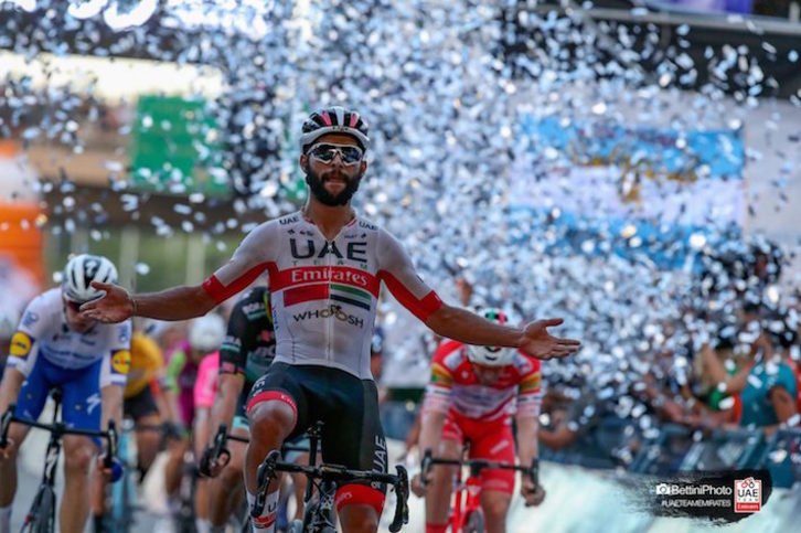 Fernando Gaviria celebrando una victoria. (Photo BETTINI/UAE)