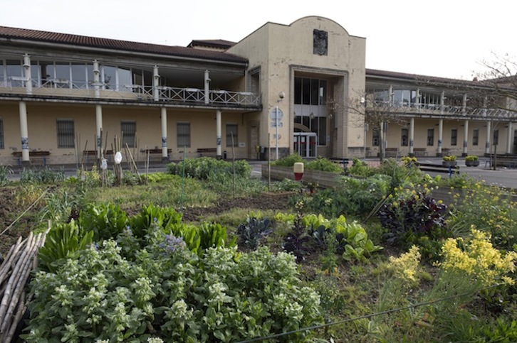 Residencia Iurramendi de Tolosa, una de las afectadas por el coronavirus. (Jon URBE / FOKU)