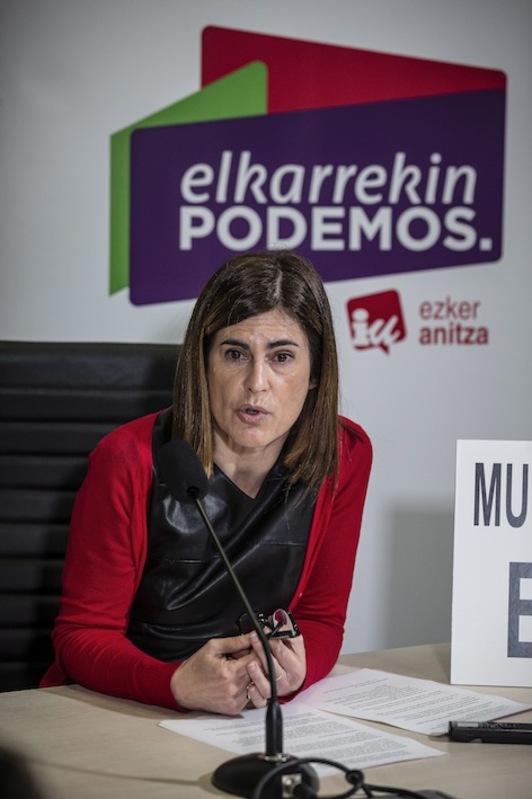 La candidata a lehendakari de Elkarrekin Podemos, Miren Gorrotxategi, también ha vivido el Aberri Eguna. (Aritz LOIOLA / FOKU)