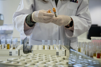 Koronabirusa Testak @ Guillaume Fauveau