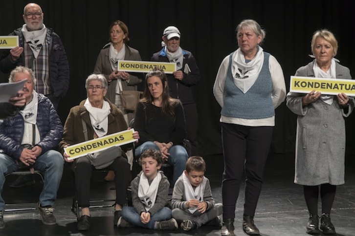 Etxeraten agerraldia Hernanin, joan den otsailean. (Andoni CANELLADA/FOKU)