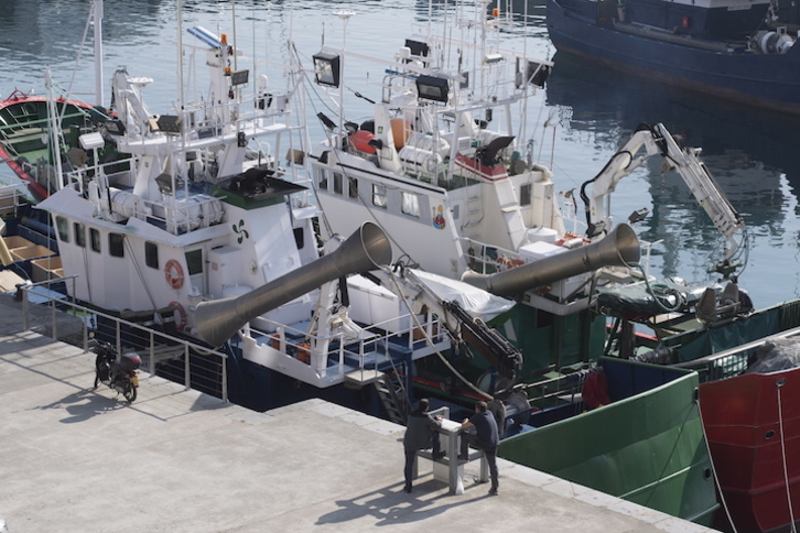 Barcos amarrados en el puerto de Getaria. (Juan Carlos RUIZ/FOKU)