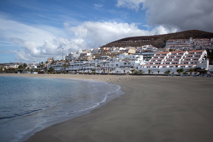 Vista de un complejo turístico en el municipio canario de Arona, en Tenerife. (Desiree MARTIN/AFP)