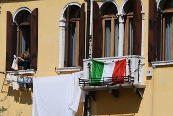 Italia está empezando a sacar la cabeza, aunque todavía contabilice cientos de fallecidos al día. (Andrea PATTARO / AFP PHOTO)