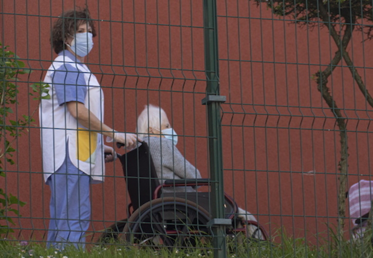 Hernanin dagoen zahar etxe baten argazkia. (Jon URBE/FOKU)