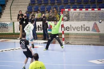 Anaitasuna ha agradecido el gesto de Helvetia (Iñigo URIZ / FOKU)