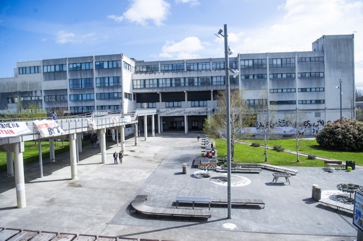 El campus de Leioa de la UPV/EHU en tiempos de coronavirus. (Luis JAUREGIALTZO/FOKU)