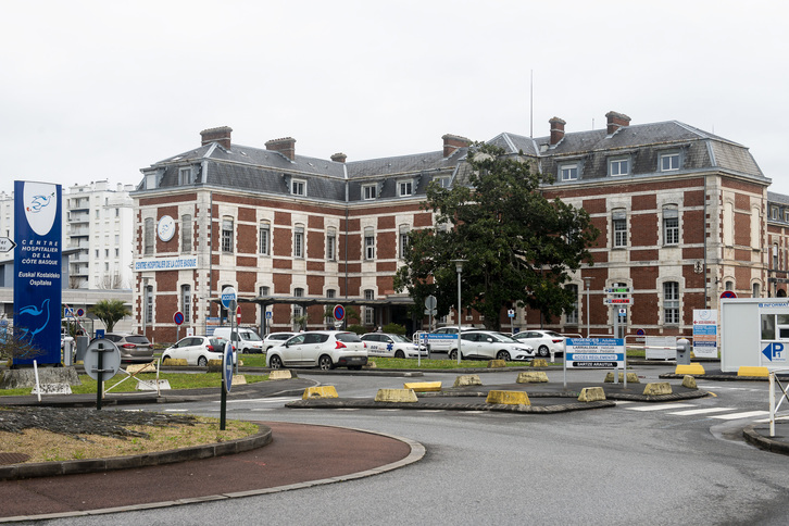 Krisi sanitarioaren hasieratik, orotara, 127 paziente artatu dituzte Baionako ospitalean. ©Guillaume Fauveau