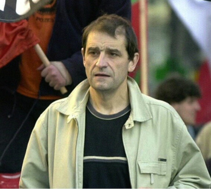 Josu Urrutikoetxea, en una manifestación, en 2002. (Efe)