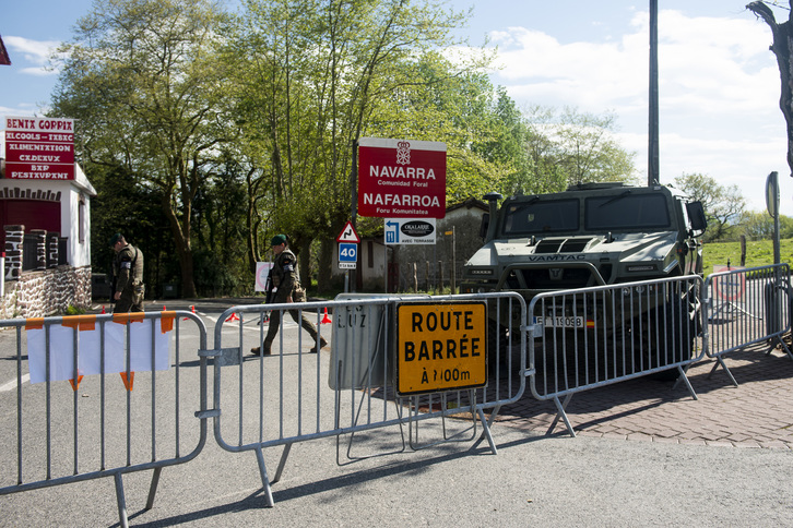 La muga cerrada en Ibardin. (Guillaume FAVEAU)
