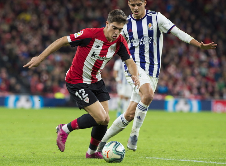 Gaizka Larrazabal en el partido contra el Valladolid en San Mamés. (Monika DEL VALLE / FOKU)