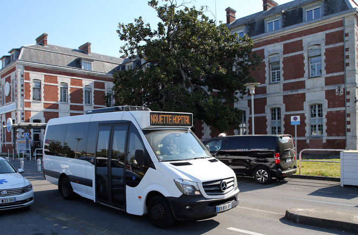 En el Hospital de Baiona han fallecido diez personas desde el inicio de la pandemia. (Bob EDME)