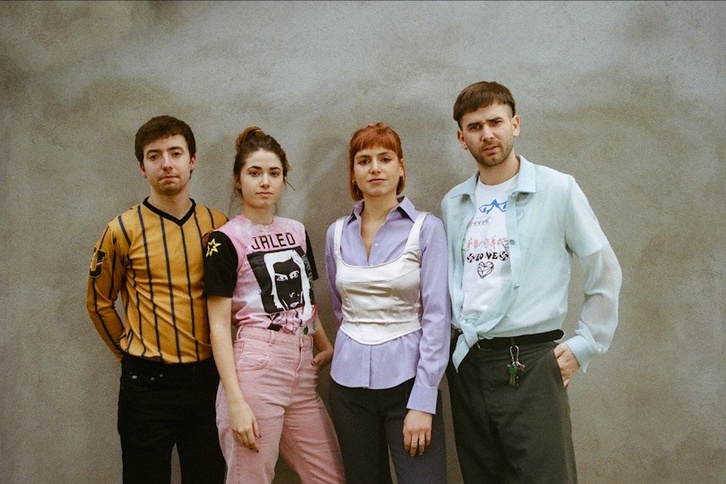 La banda mungiarra viajará en autocaravana durante su gira de junio. (NAIZ)