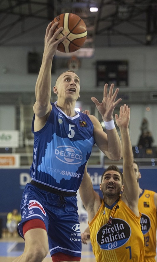 Gipuzkoa Basketek jokatu gabe edo garaipen bakarrarekin lor lezake ACB Ligara itzultzea. (Jon URBE / FOKU)