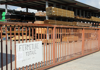 Le Partie Communiste demande la création d'un "Fond de Solidarité d’Urgence" pour es petits artisans ou auto entrepreneurs Angloys. ©Guillaume Fauveau 