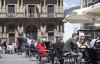 Tampoco han faltado las terrazas en Iruñea. (Jagoba MANTEROLA/FOKU)