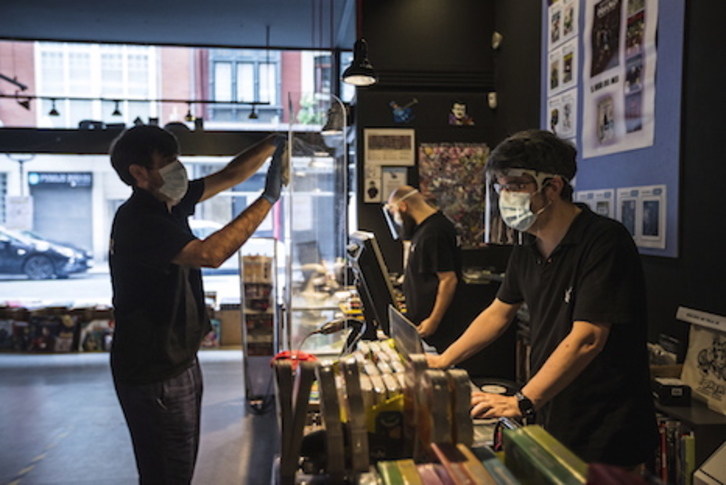 El Gobierno navarro ha desembolsado ya 22 millones de euros en ayudas a autónomos. (Aritz LOIOLA/FOKU)