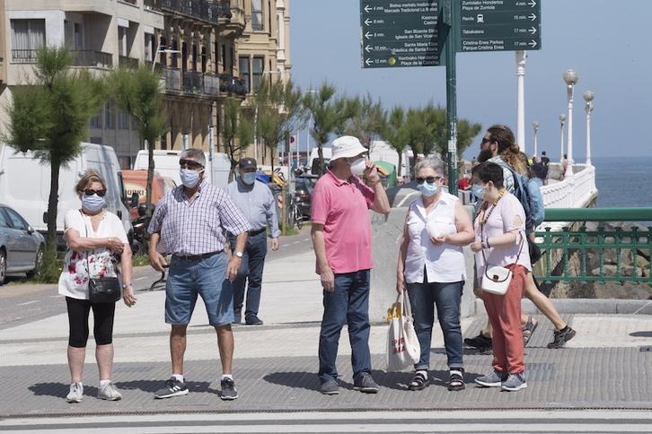 Las franjas de 10 a 12 y 19 a 20 siguen siendo para mayores y discapacitados. (Juan Carlos RUIZ | FOKU)