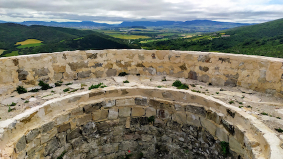 Los trabajos llevados a cabo han consolidado los restos de la fortaleza atacada por el duque de Alba en 1512, al comenzar la conquista española de Nafarroa. (Iñaki VIGOR)