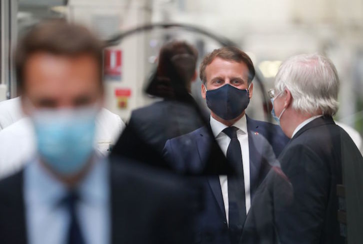 El presidente francés, Emmanuel Macron, ayer, en una visita a una fábrica. 