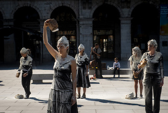 Baionako antzokian ekimena Guillaume Fauveau