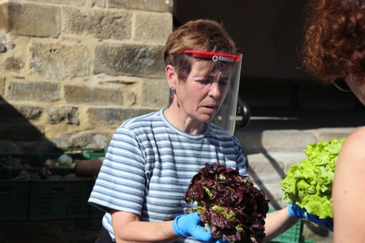 Merkatarien artean banatuko diren pantaila babesleak. (Erreka Taldea)