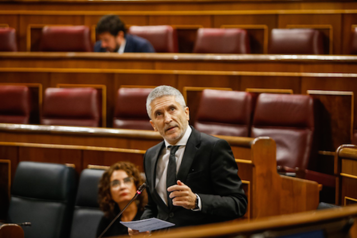 El ministro del Interior, Fernando Grande Marlaska, ha respondido a siete preguntas seguidas sobre el mismo tema. (Congreso)