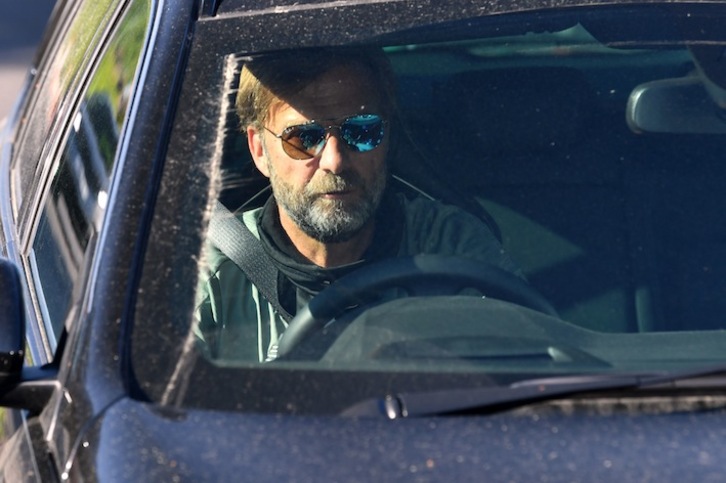 Jurgen Klopp acude al entrenamiento del Liverpool. (Paul ELLIS/AFP)